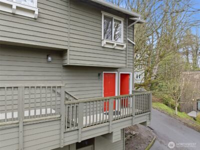 301 W Raye Street #201, Seattle, WA 98119 - Photo 28