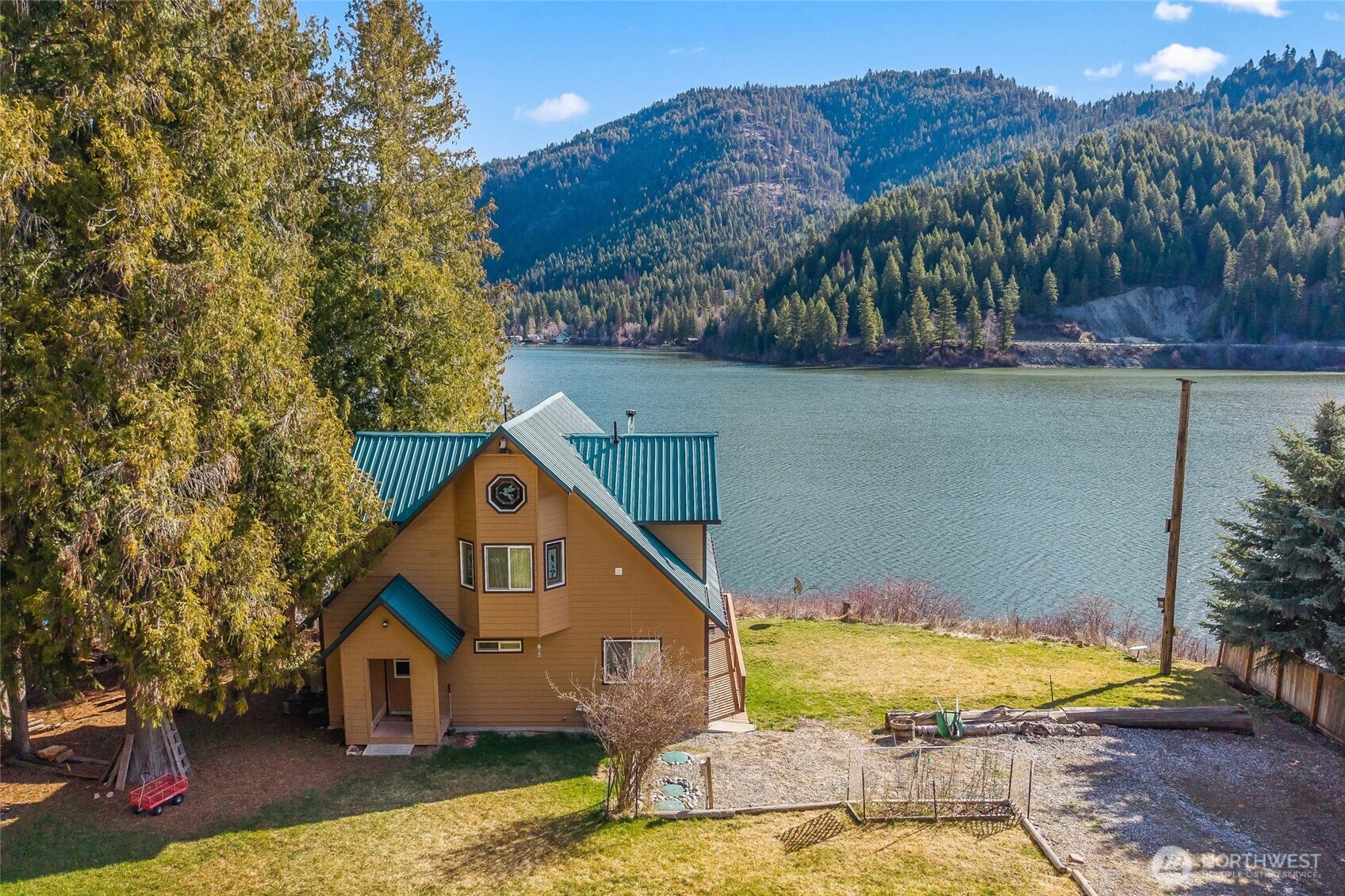 2876 Deep Lake South Shore Road , Colville, WA 99114