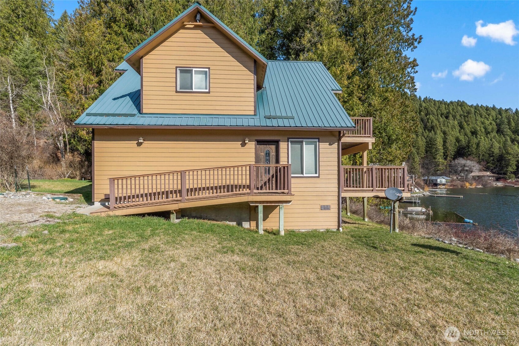 2876 Deep Lake South Shore Road , Colville, WA 99114