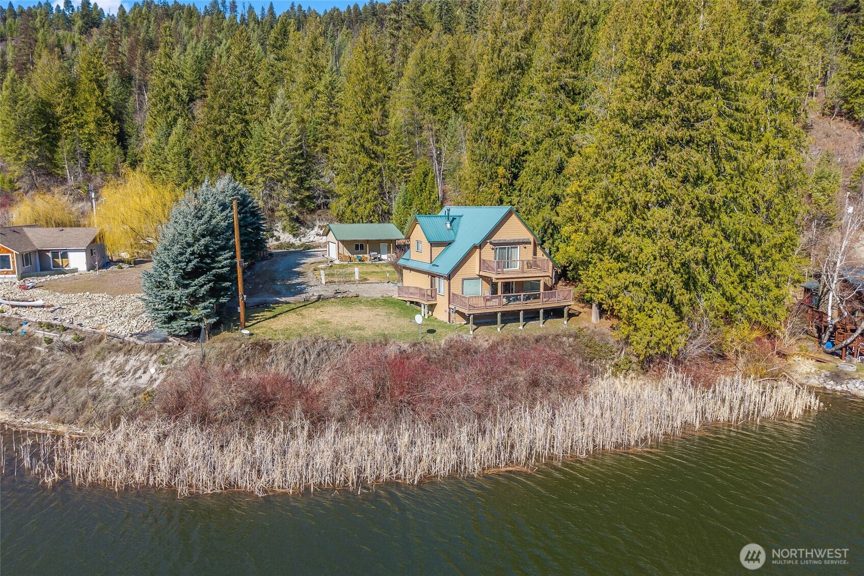 2876 Deep Lake South Shore Road , Colville, WA 99114