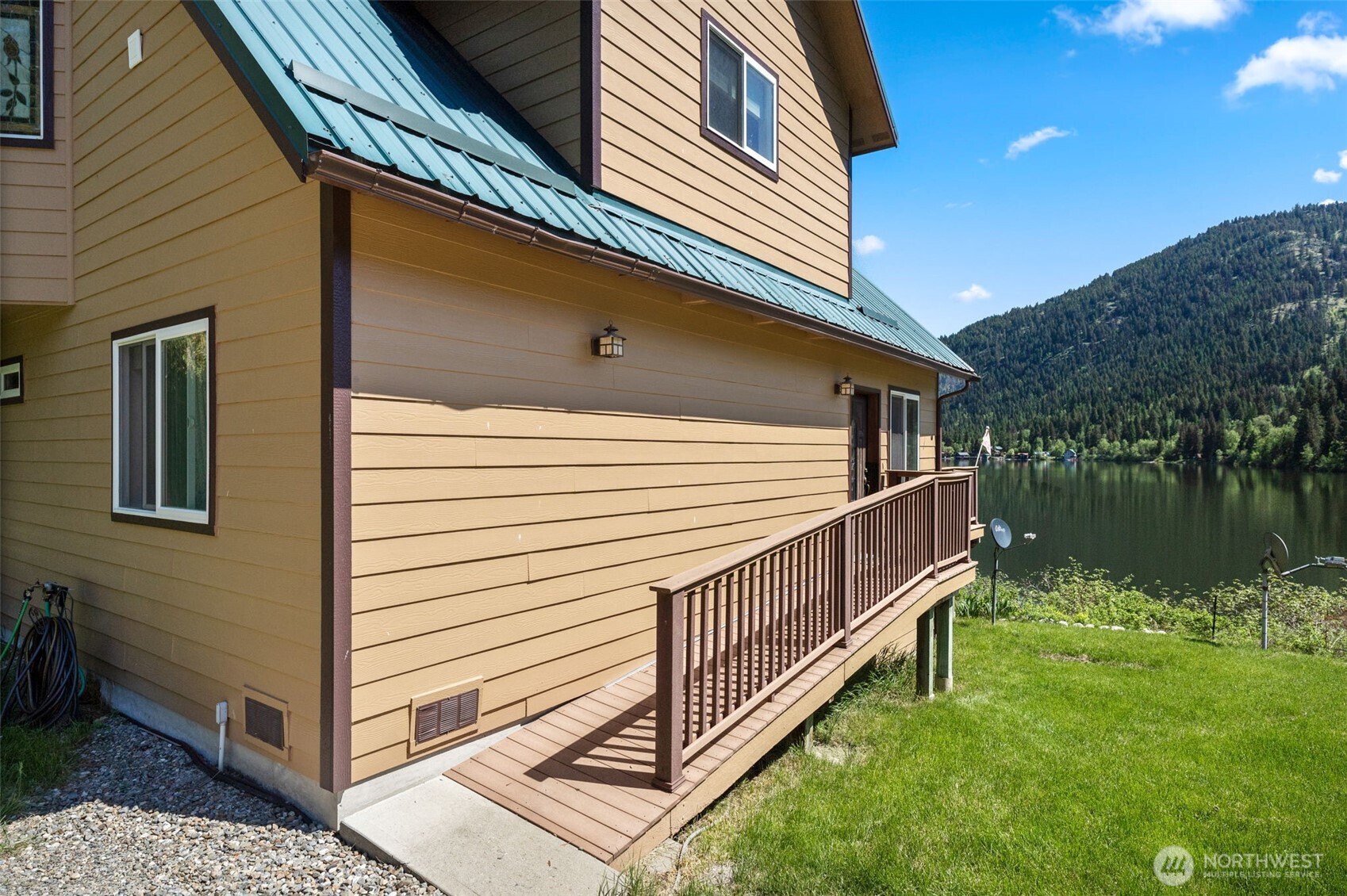2876 Deep Lake South Shore Road , Colville, WA 99114