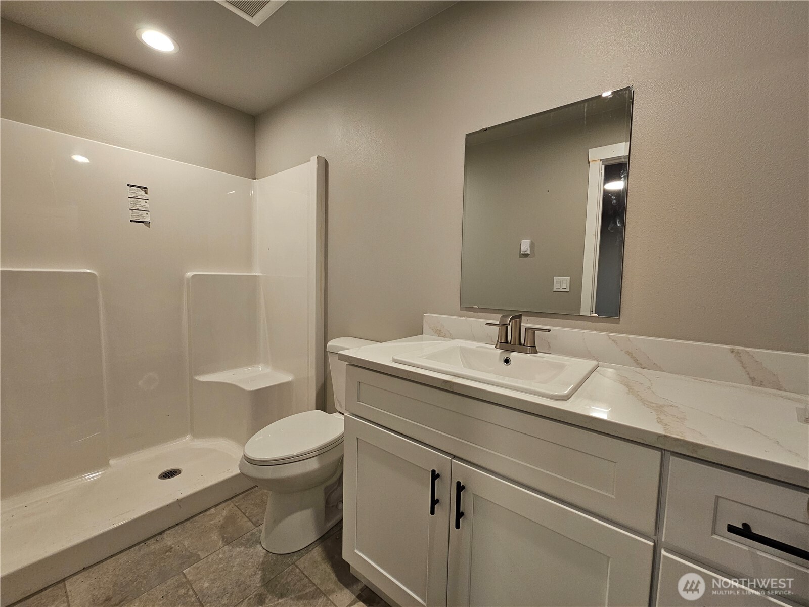 16 Pebble Creek Court , Elma, WA 98541