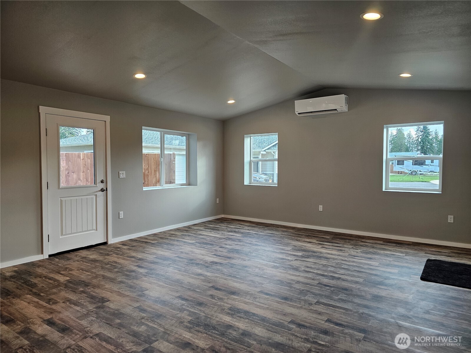 16 Pebble Creek Court , Elma, WA 98541