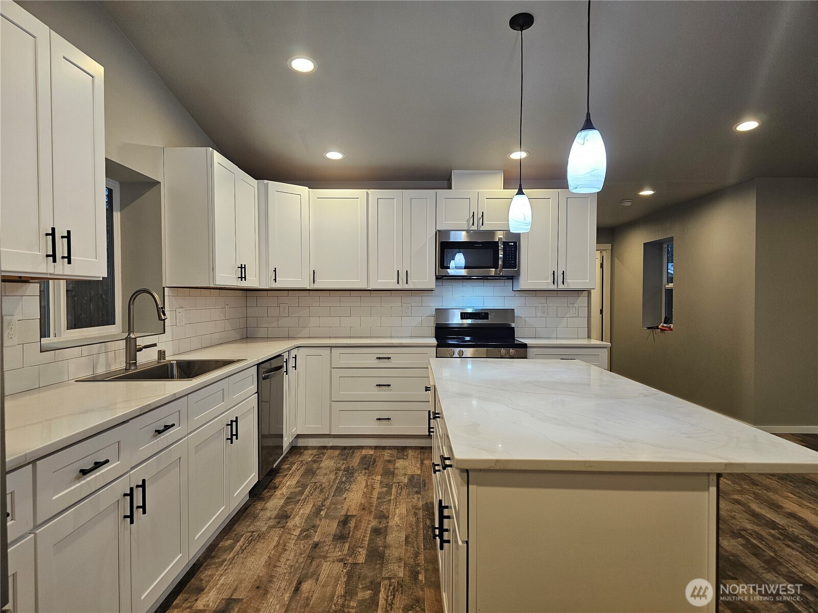 16 Pebble Creek Court , Elma, WA 98541