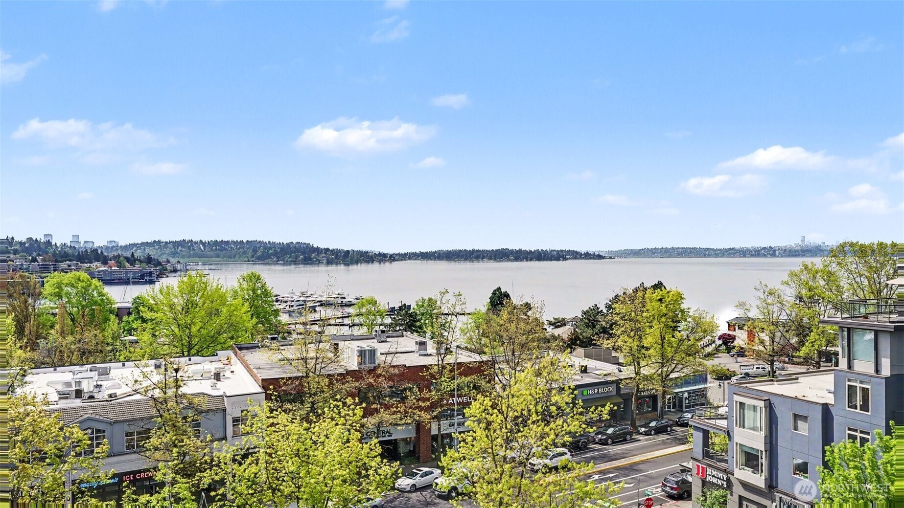 220 1st Street #402, Kirkland, WA 98033