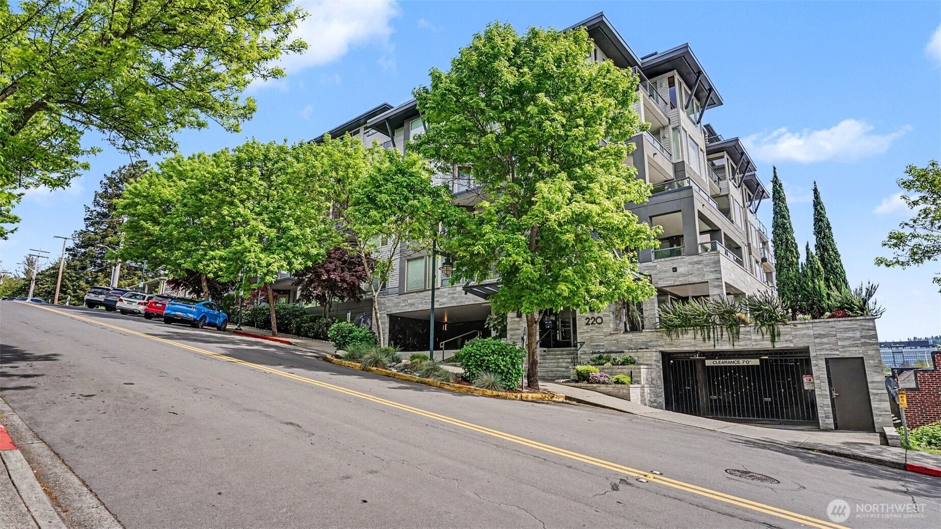 220 1st Street #402, Kirkland, WA 98033
