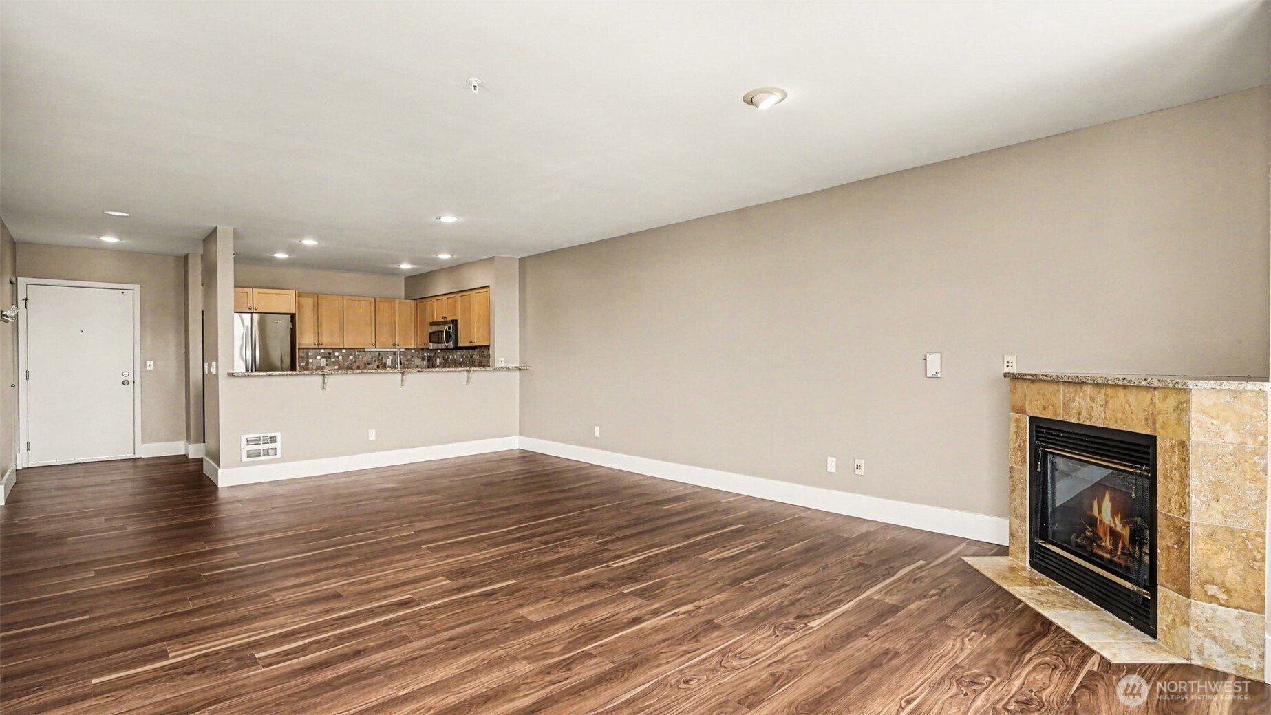 220 1st Street #402, Kirkland, WA 98033