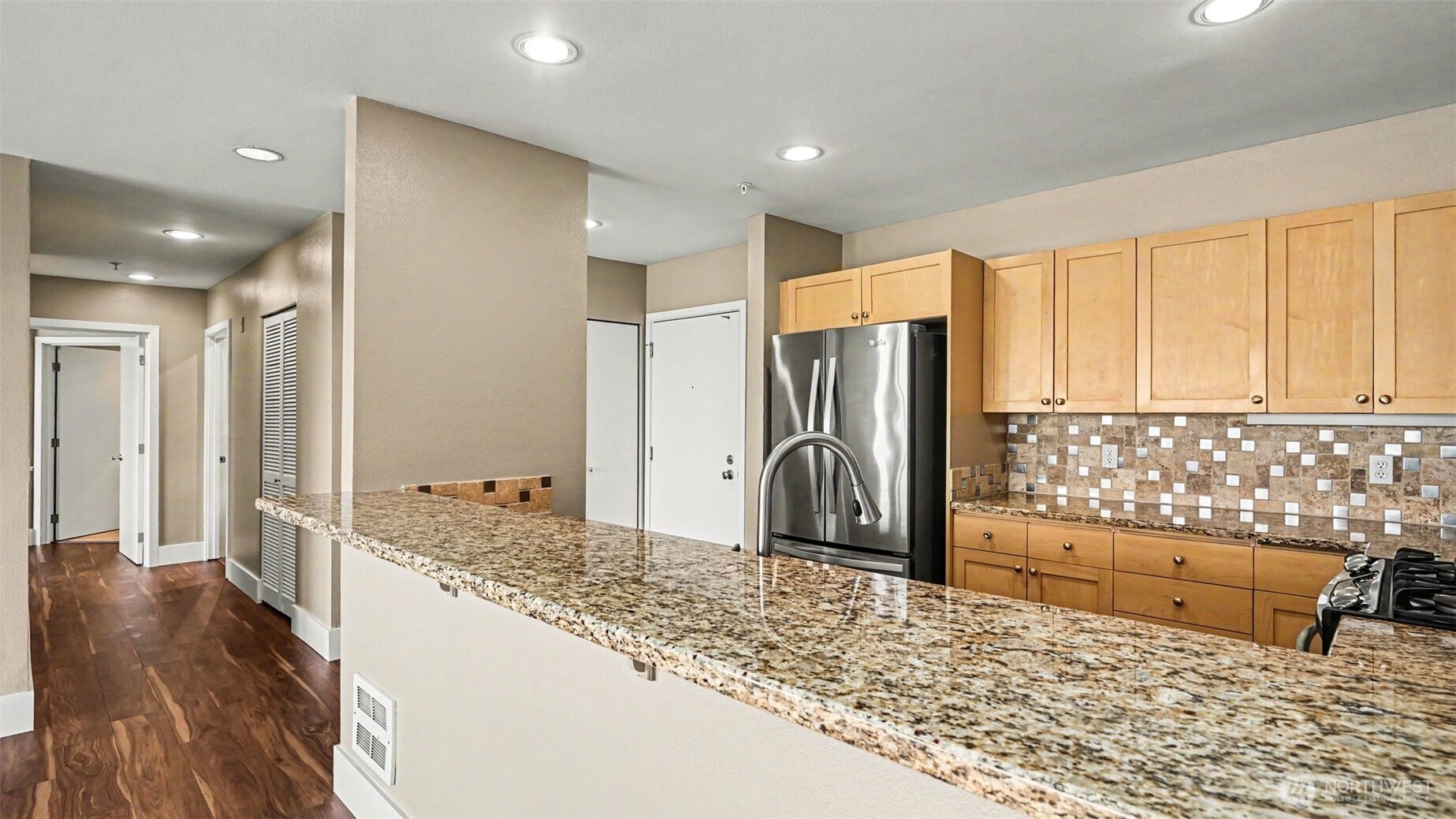 220 1st Street #402, Kirkland, WA 98033