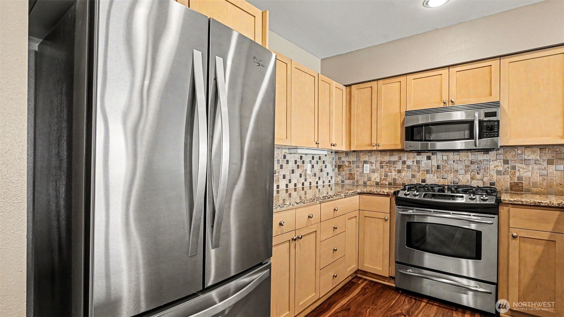220 1st Street #402, Kirkland, WA 98033