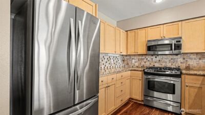 220 1st Street #402, Kirkland, WA 98033 - Photo 9