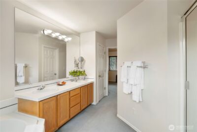 10905 188th Avenue E, Bonney Lake, WA 98391 - Photo 28