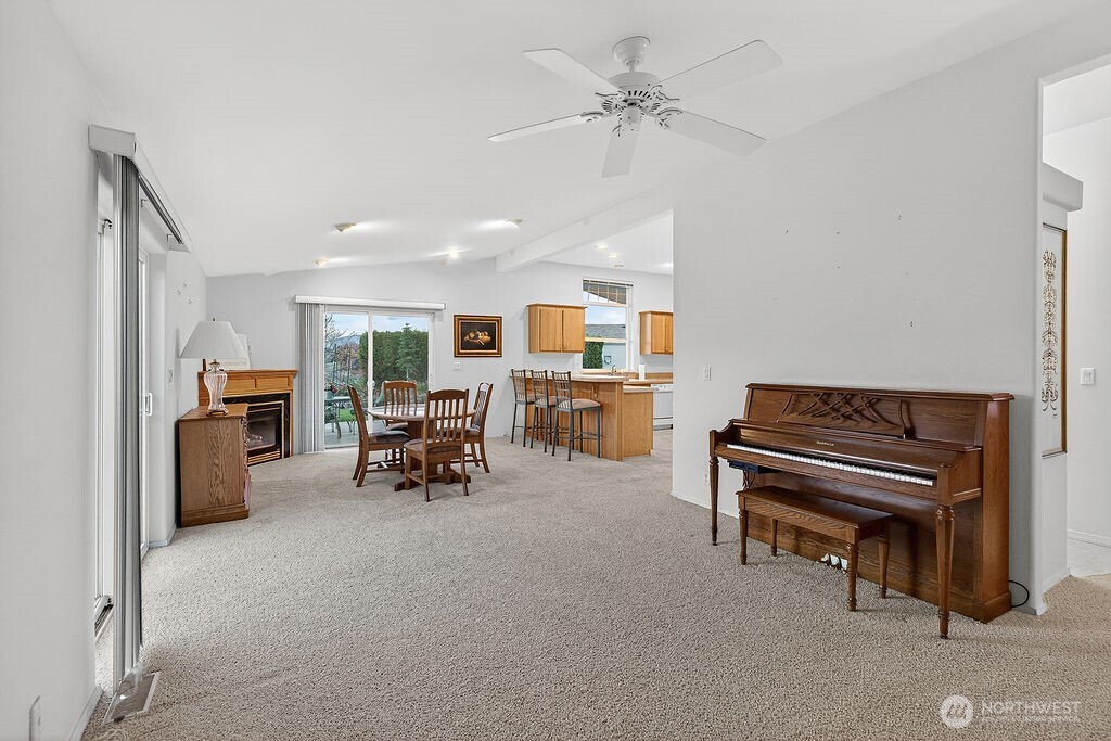 584 Canyon Drive , East Wenatchee, WA 98802