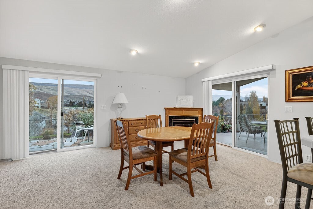 584 Canyon Drive , East Wenatchee, WA 98802