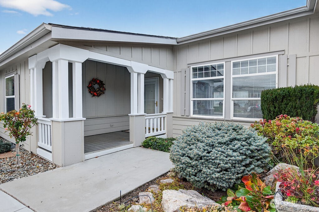 584 Canyon Drive , East Wenatchee, WA 98802