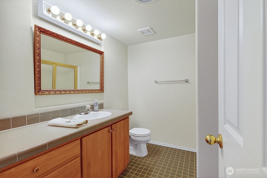 584 Canyon Drive , East Wenatchee, WA 98802