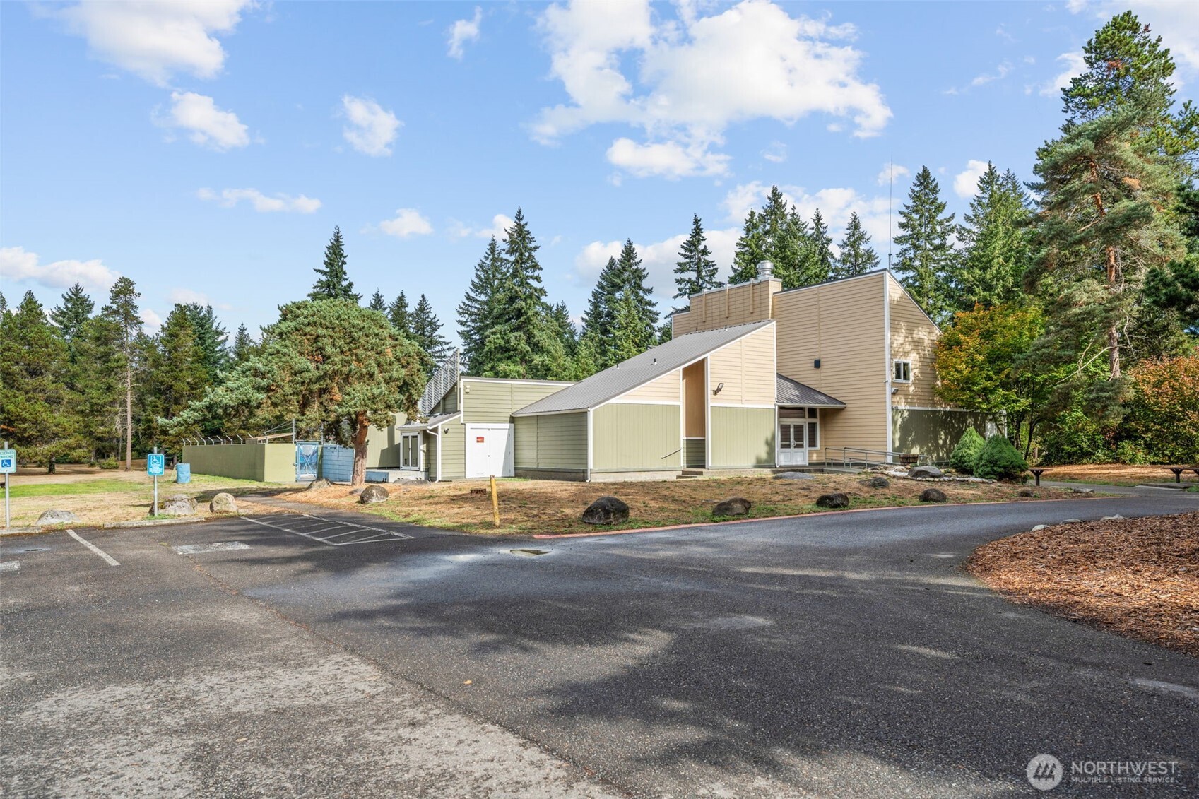 8517 Thuja Avenue SE, Yelm, WA 98597-9766