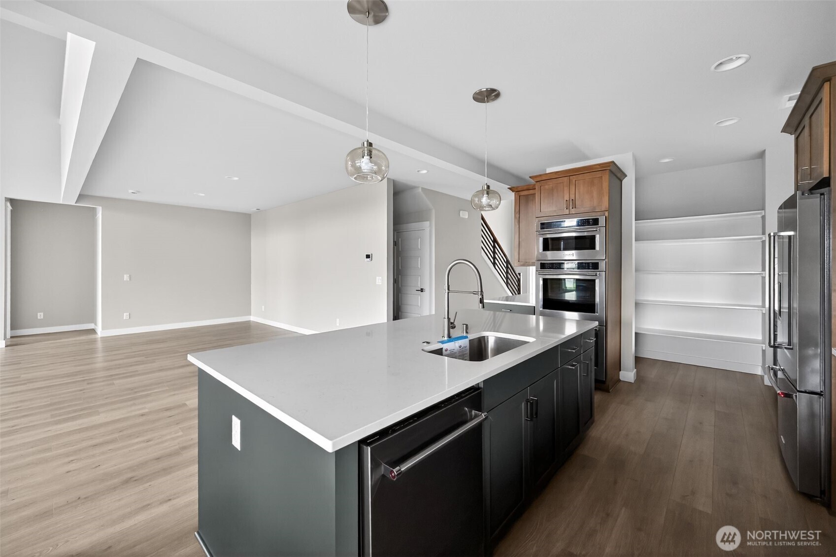 5550 NW Bonfire Court , Bremerton, WA 98312-2155