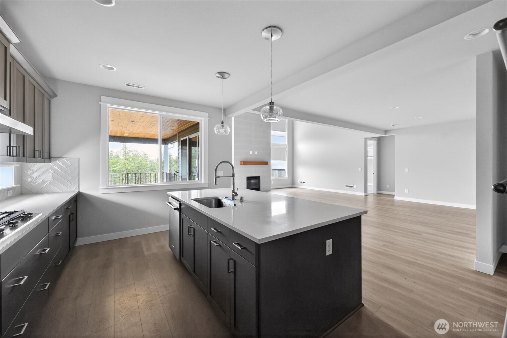 5550 NW Bonfire Court , Bremerton, WA 98312-2155