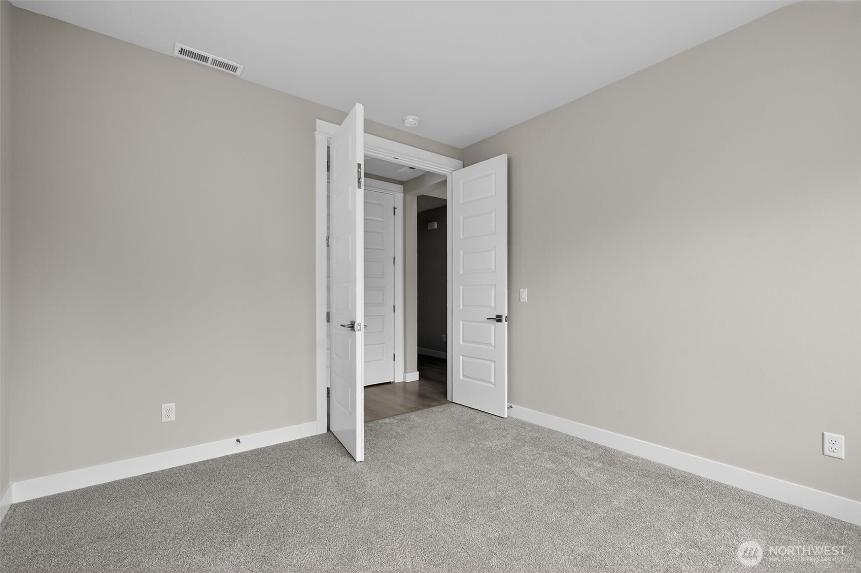 5550 NW Bonfire Court , Bremerton, WA 98312-2155