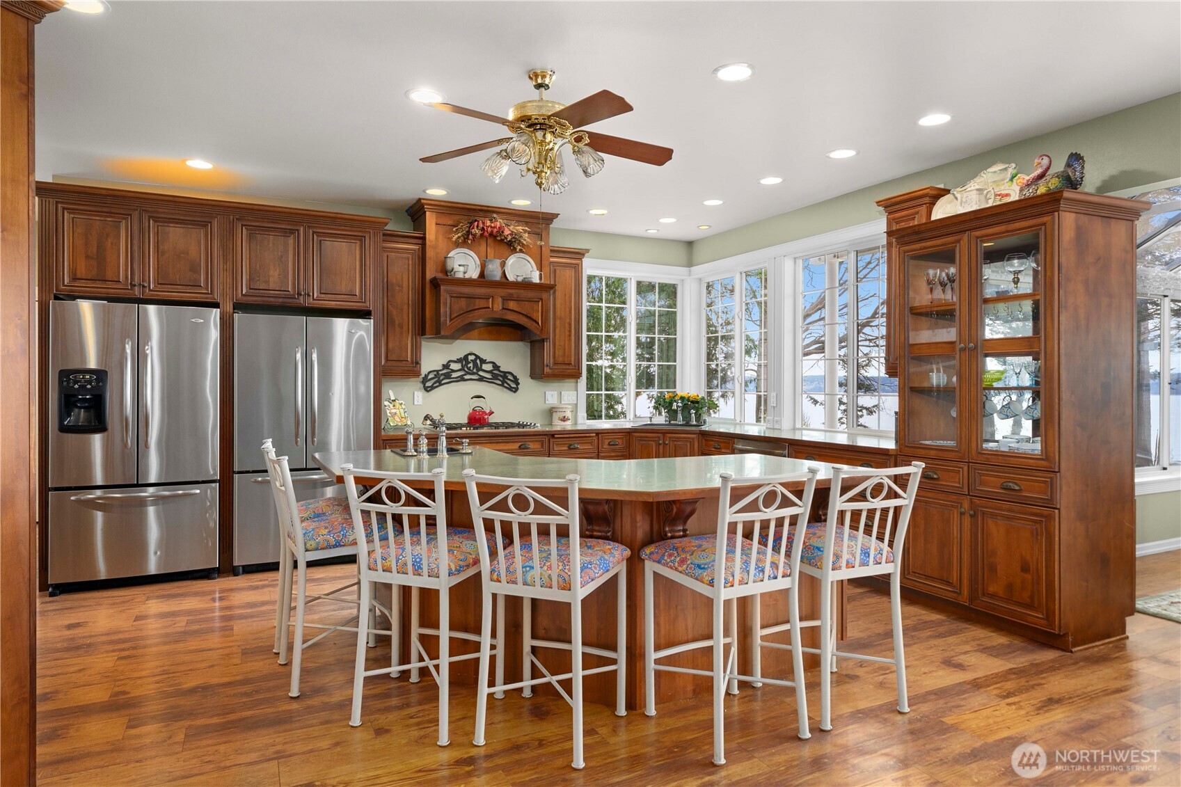 4200 S Camano Drive , Camano Island, WA 98282