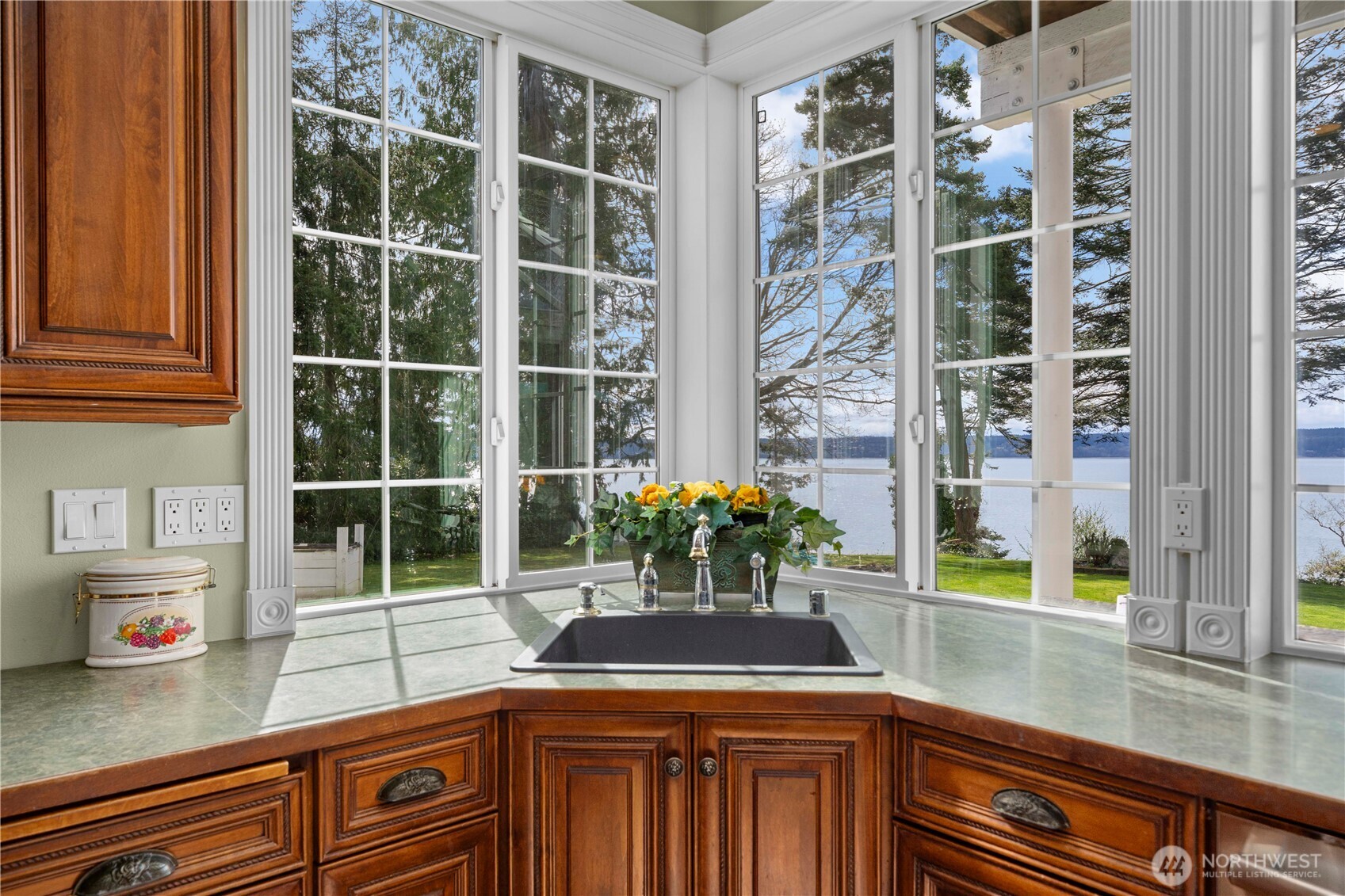 4200 S Camano Drive , Camano Island, WA 98282