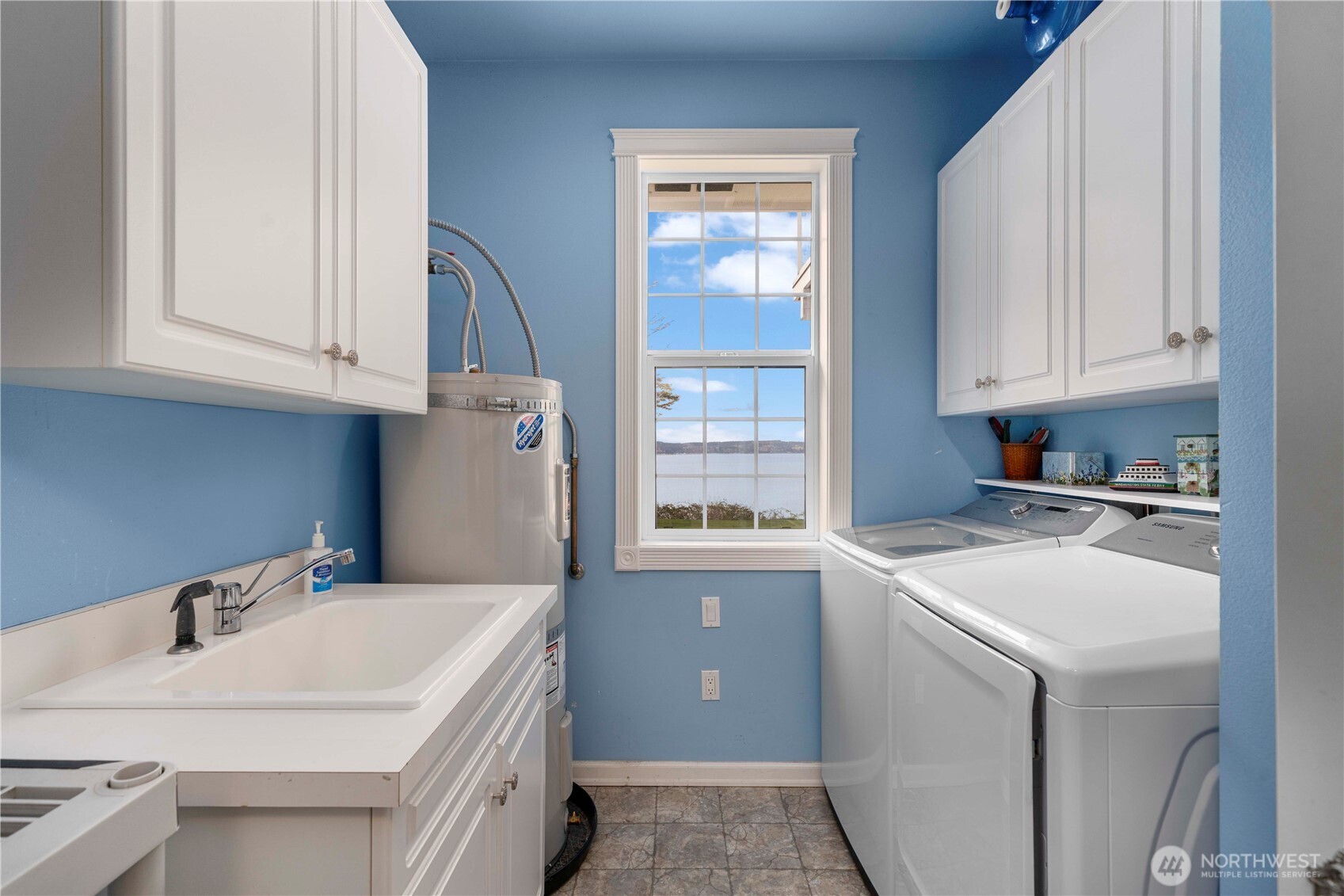 4200 S Camano Drive , Camano Island, WA 98282