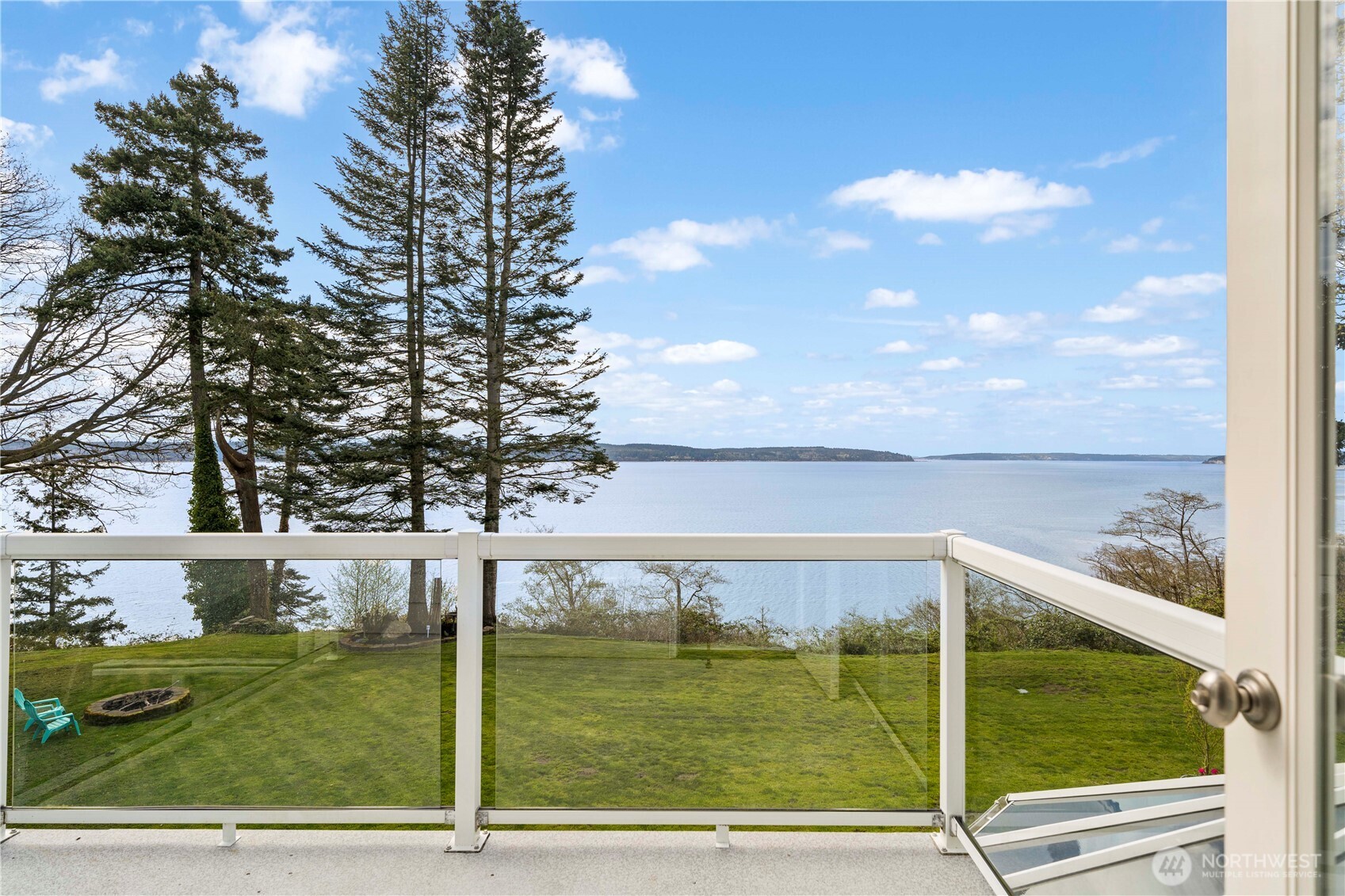 4200 S Camano Drive , Camano Island, WA 98282