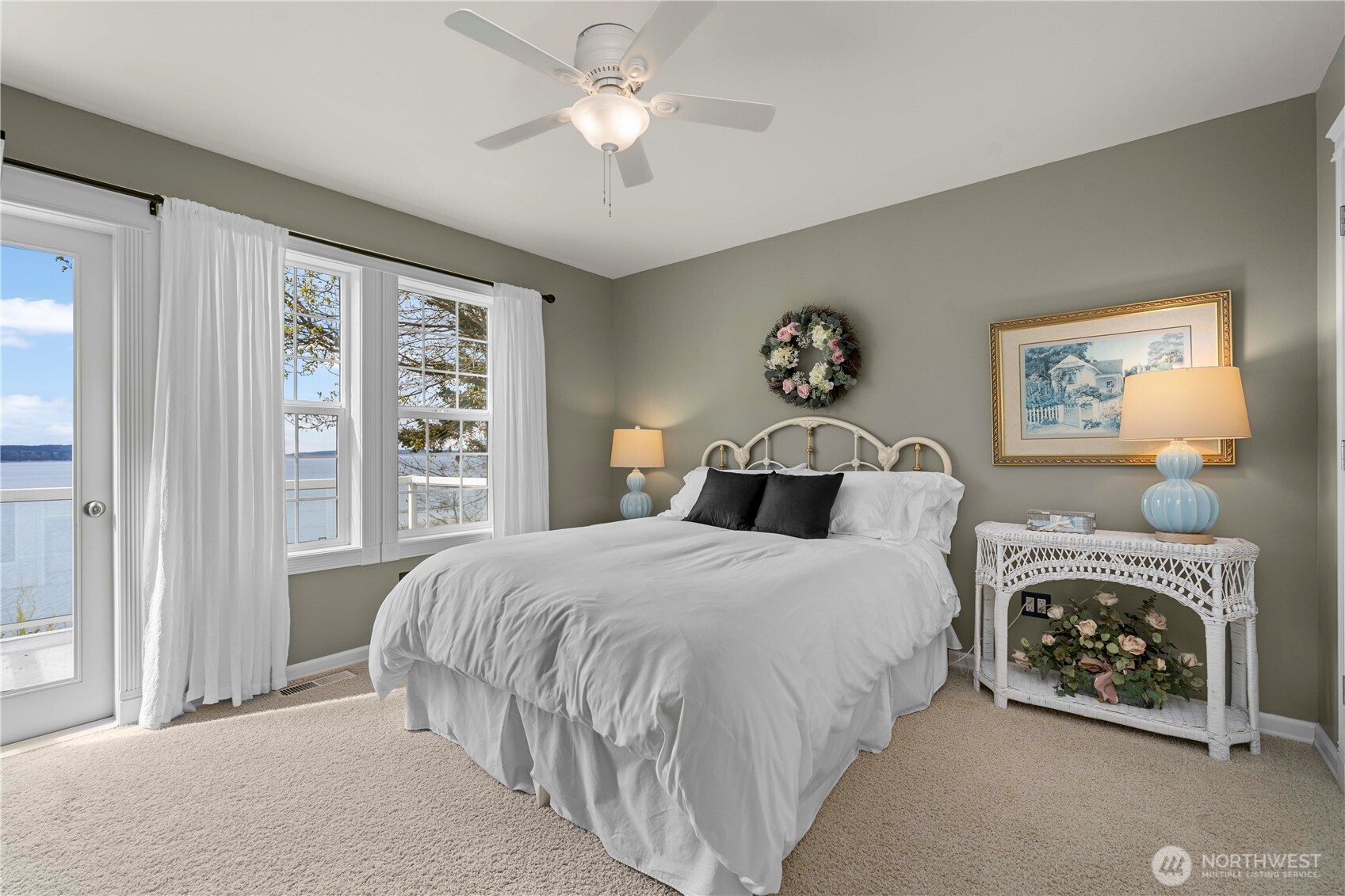 4200 S Camano Drive , Camano Island, WA 98282