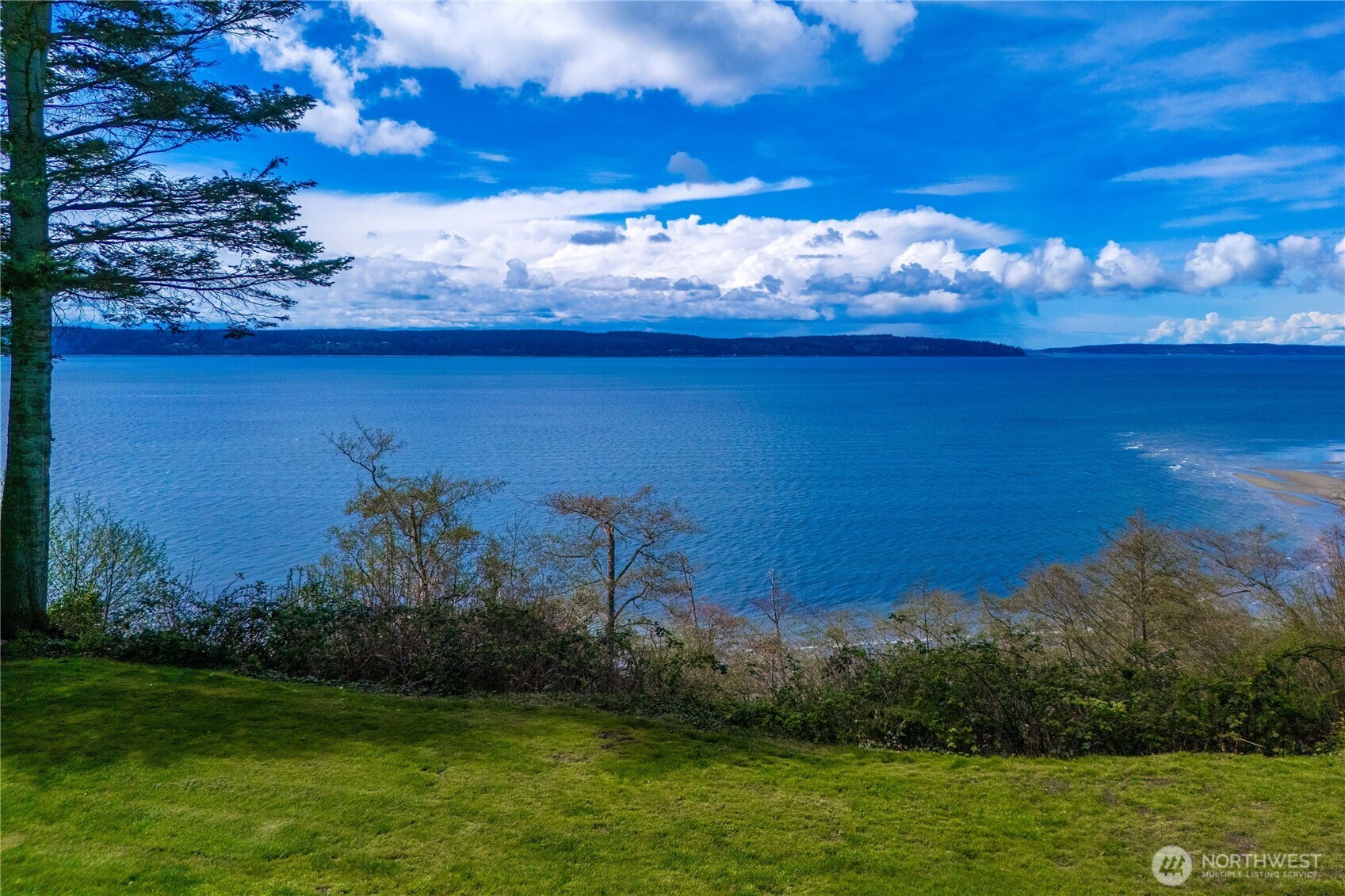 4200 S Camano Drive , Camano Island, WA 98282