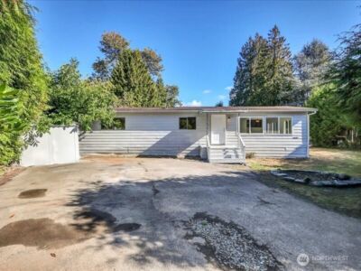 15430 SE 116th Street , Renton, WA 98059