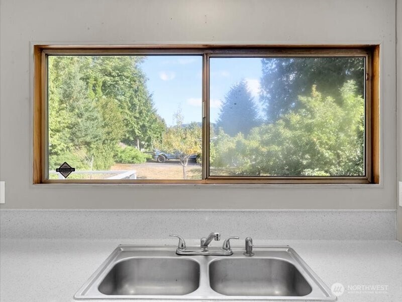 15430 SE 116th Street , Renton, WA 98059