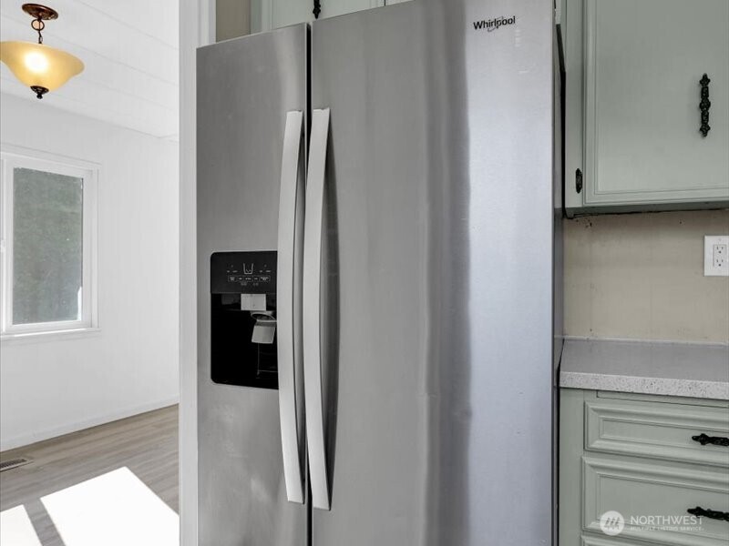 15430 SE 116th Street , Renton, WA 98059