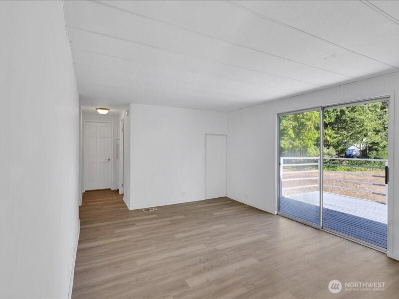 15430 SE 116th Street , Renton, WA 98059