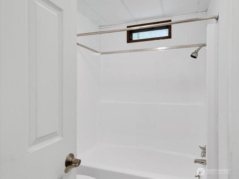 15430 SE 116th Street , Renton, WA 98059