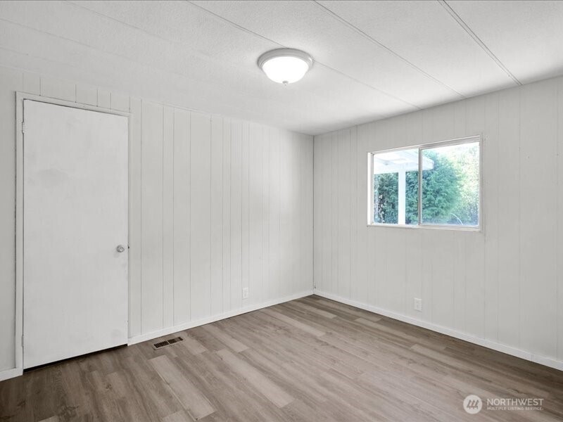 15430 SE 116th Street , Renton, WA 98059