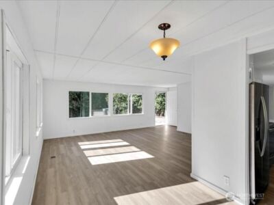 15430 SE 116th Street , Renton, WA 98059 - Photo 9