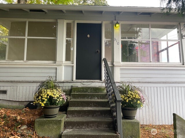 310 E Ivy Street , Bellingham, WA 98225