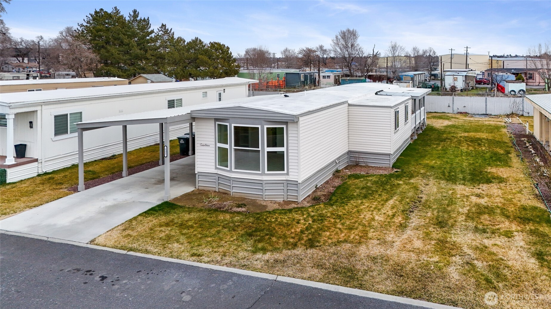 2240 W Broadway #121, Moses Lake, WA 98837