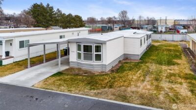2240 W Broadway #121, Moses Lake, WA 98837
