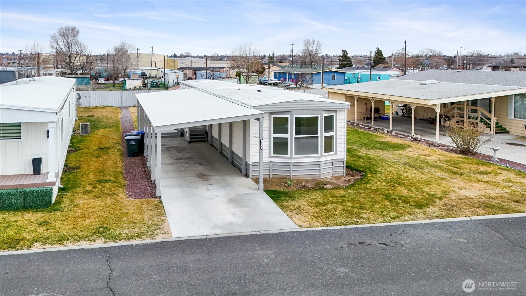 2240 W Broadway #121, Moses Lake, WA 98837