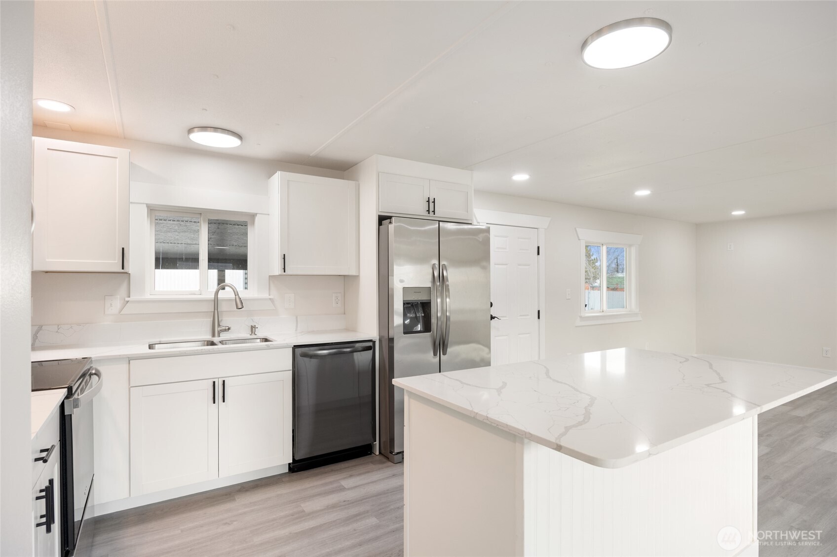 2240 W Broadway #121, Moses Lake, WA 98837