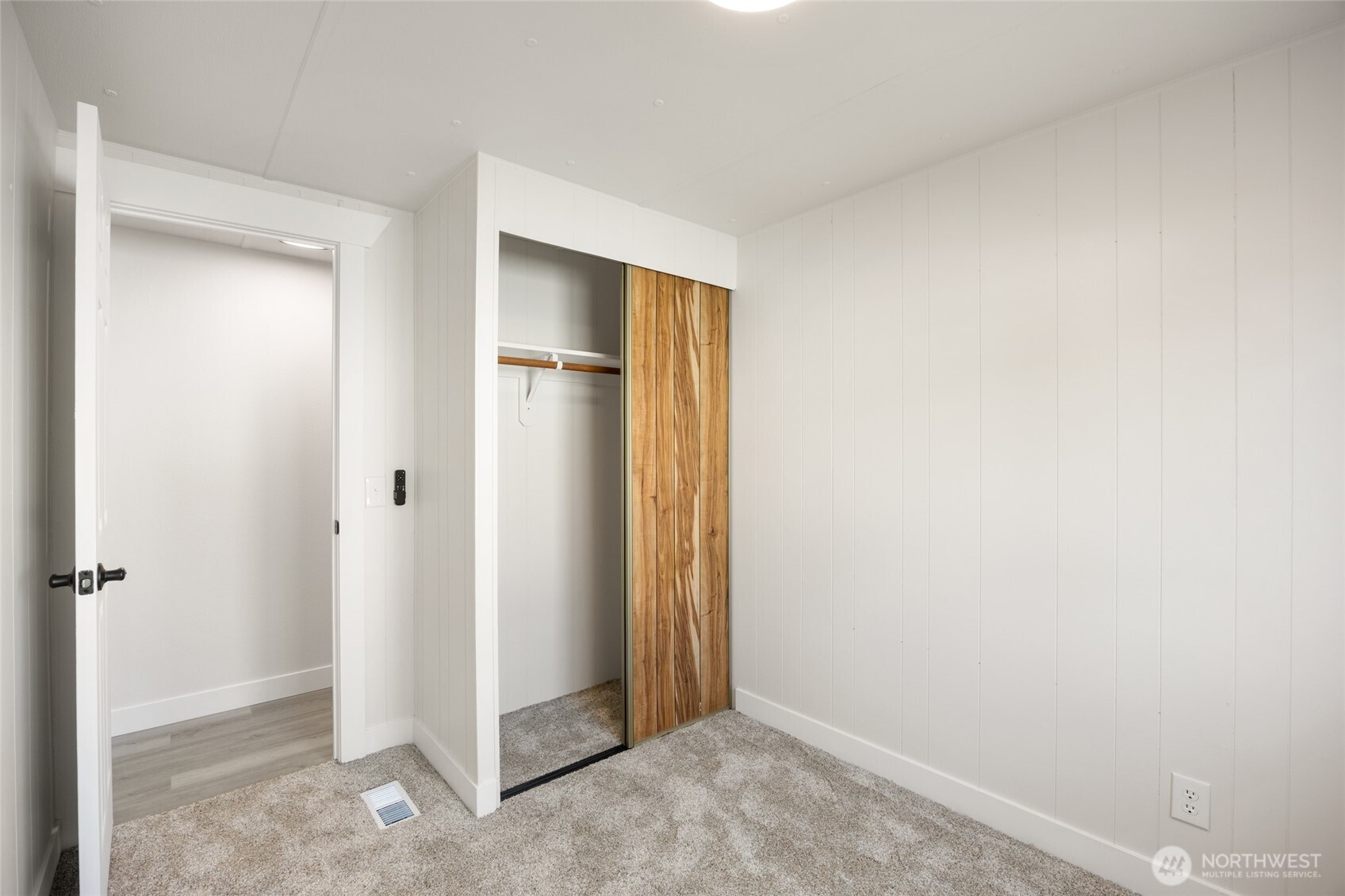 2240 W Broadway #121, Moses Lake, WA 98837