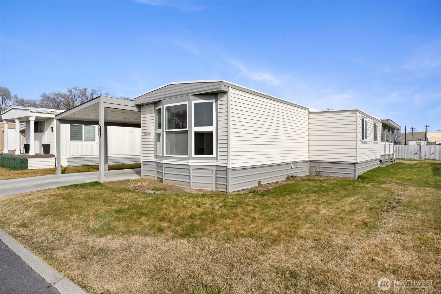 2240 W Broadway #121, Moses Lake, WA 98837