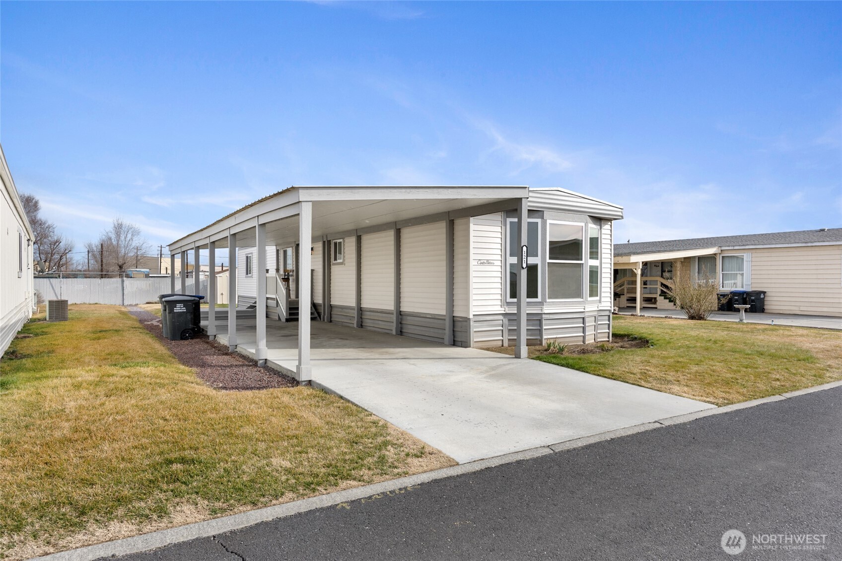 2240 W Broadway #121, Moses Lake, WA 98837