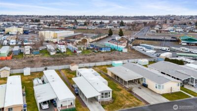 2240 W Broadway #121, Moses Lake, WA 98837 - Photo 32