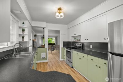 116 W 3rd Street , Aberdeen, WA 98520 - Photo 6