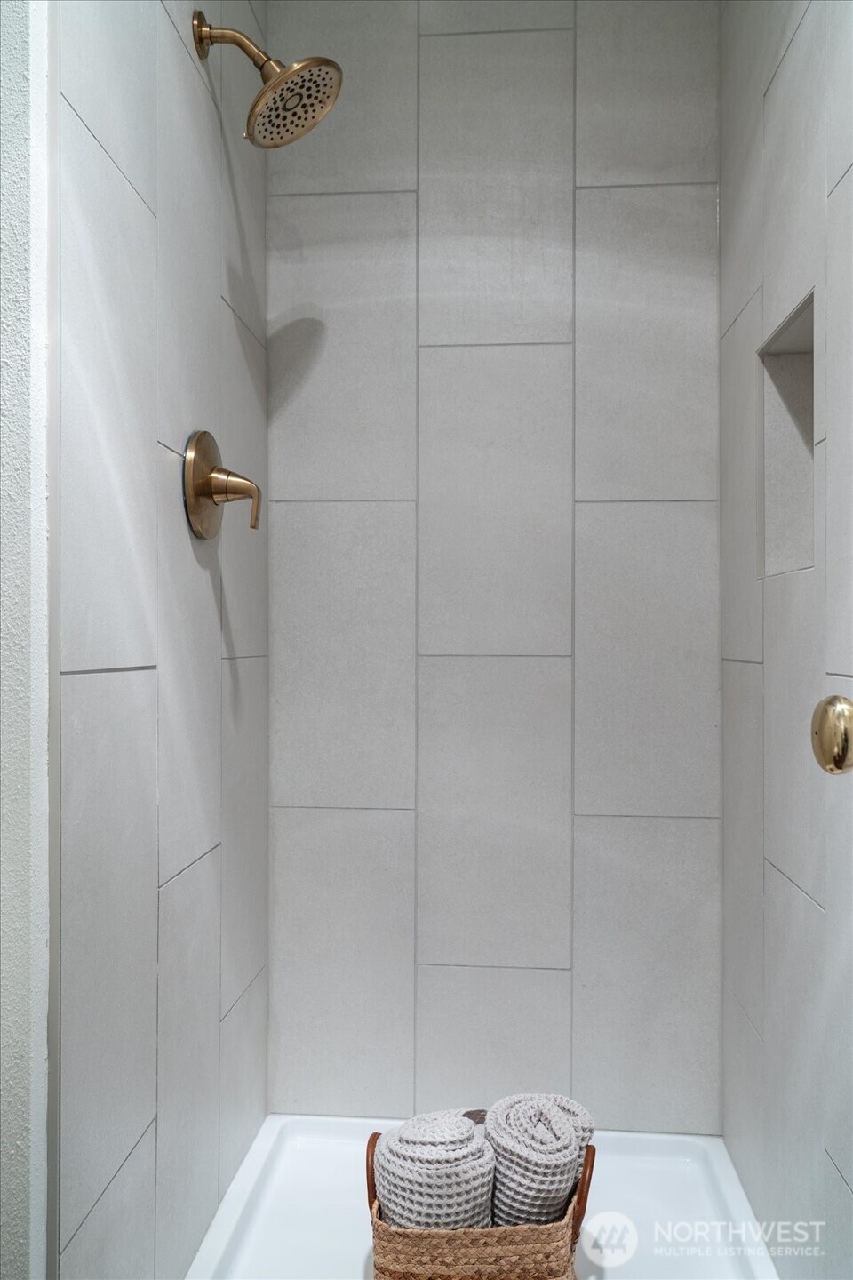 2200 Alki Avenue SW #203, Seattle, WA 98116