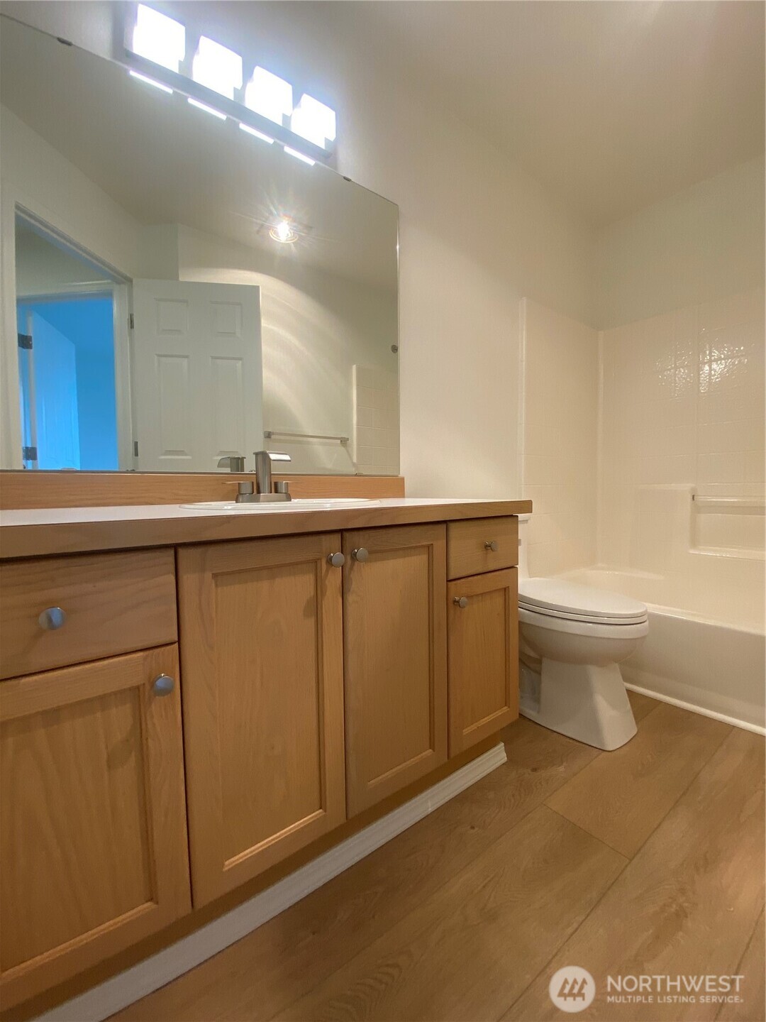 1600 121st Street SE #J101, Everett, WA 98208