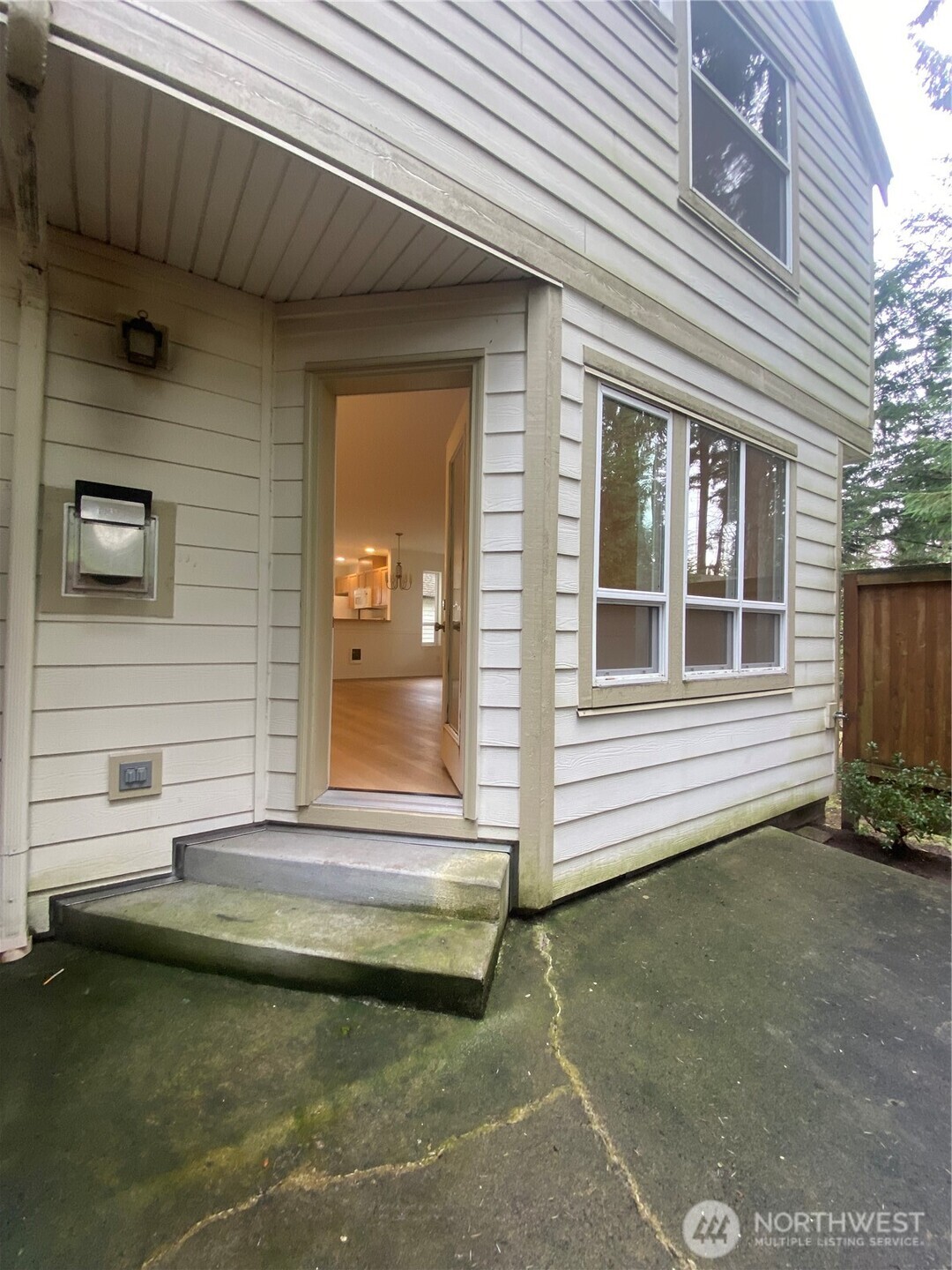 1600 121st Street SE #J101, Everett, WA 98208