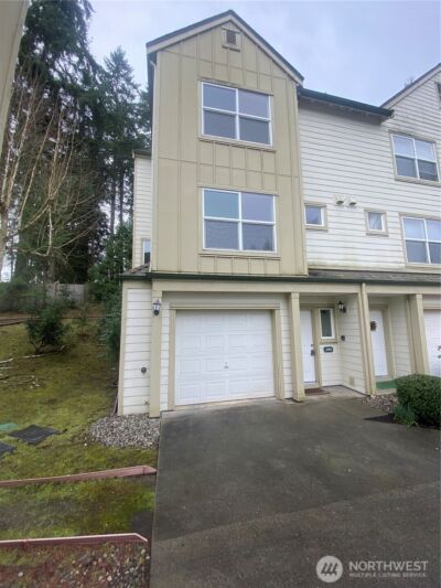1600 121st Street SE #J101, Everett, WA 98208 - Photo 3